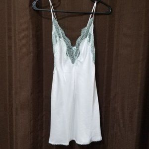 Victoria's Secret plunge satin slip w/ low back small NEW W TAGS